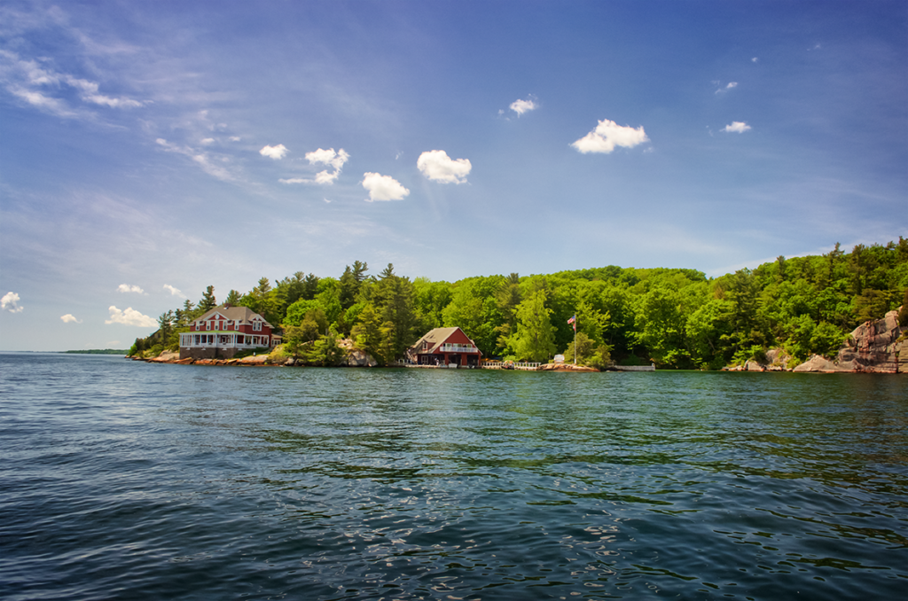 Thousand Islands Boateak